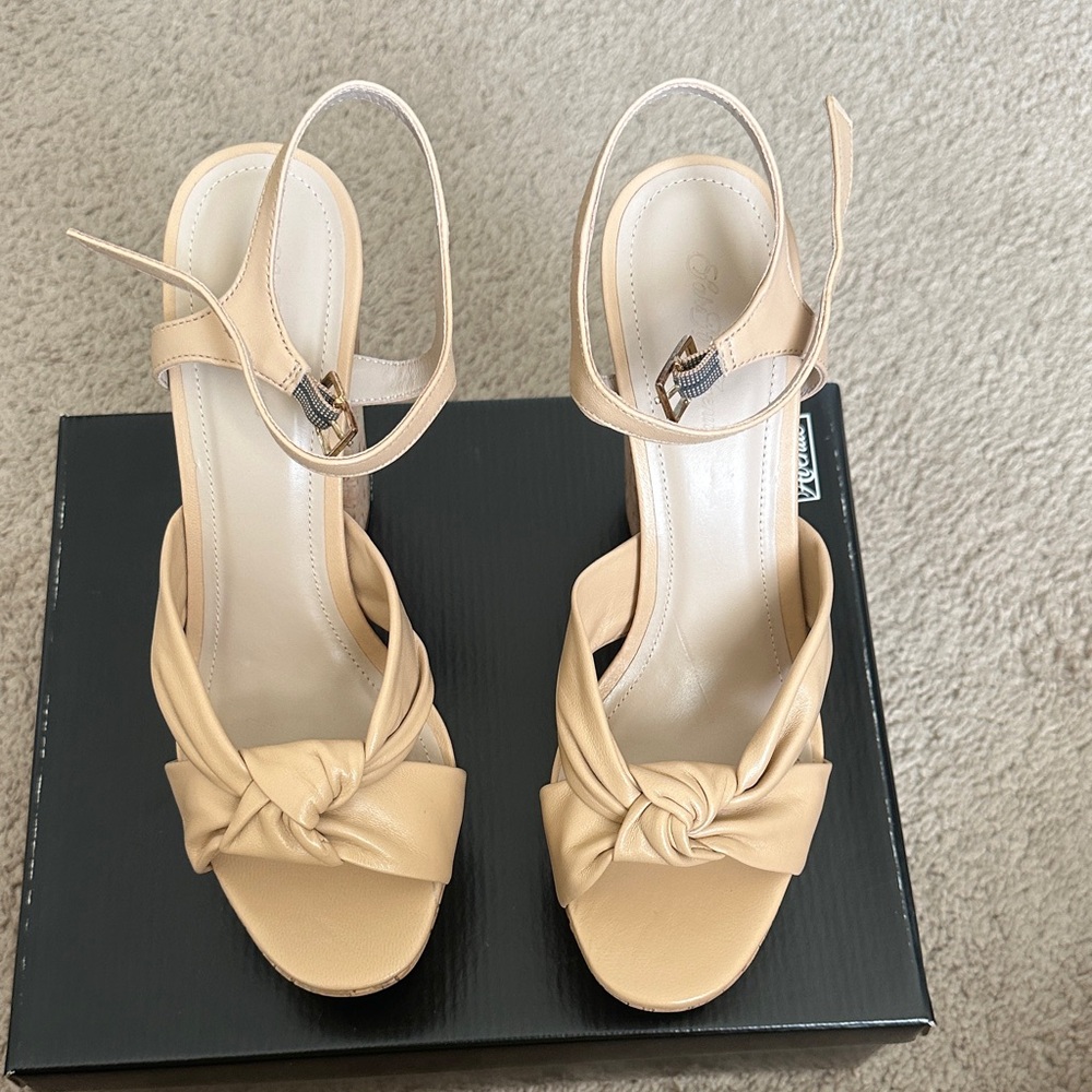 Saks Fifth Avenue Cream Knotted Heels